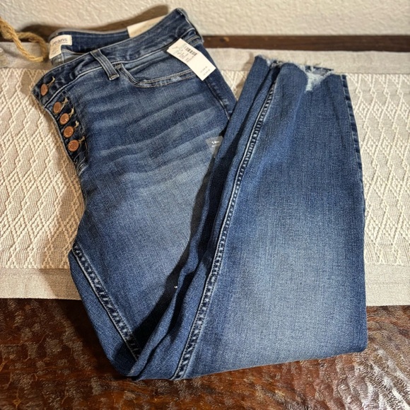 M Jeans Size 14W Original Fit, Super Skinny Ankle. Frayed hem, distressed. - Picture 1 of 9